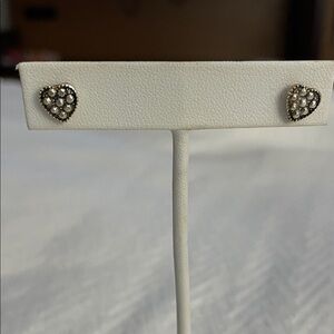 Elegant Heart-Shaped Stud Earrings